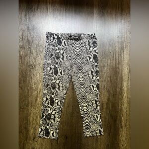 Love By Design Monochrome Snake Print Top